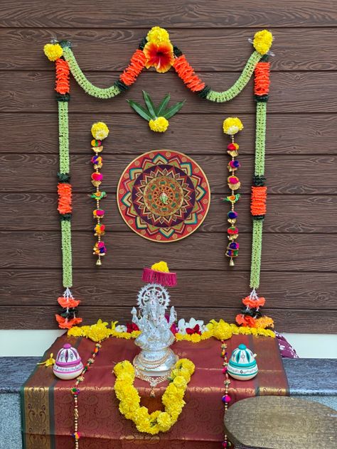 #backdrop #diy #homedecorideas #vinayagarchathurthi Vinayagar Chathurthi, Backdrop Easy, Backdrop Diy, Simple Decor, Decor Diy, Crochet Necklace, Diy Decor, At Home, Crochet