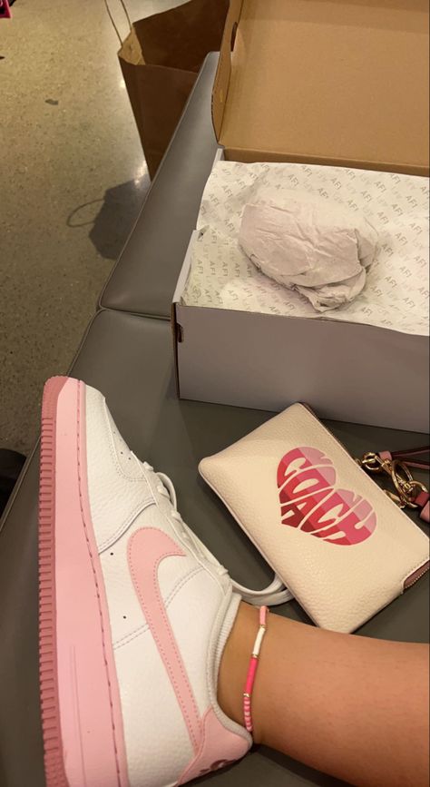 Pink Nike Air, Pink Nike, Pink Nikes, Air Force Sneakers, Dream Shoes, Nike Air Force Sneaker, Nike Air Force, Air Force, Nike Air