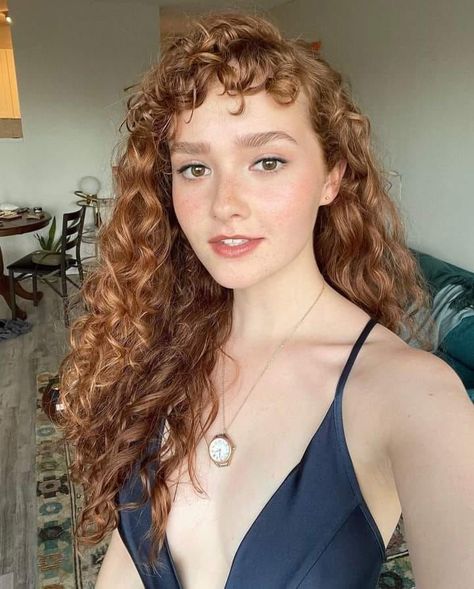 Taylor Richardson Red Hair Celebrities, Celebrities Female, Redheads, Red Hair, Beauty Women, Natural Hair Styles, Blonde, Celebrities, Hair Styles