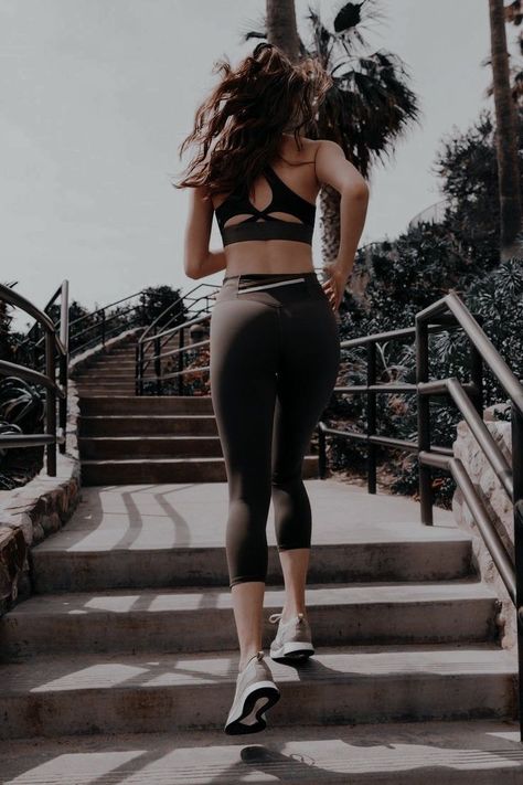 Work Out Aesthetic Women, Fitness Lifestyle Aesthetic, Fifa Cup, Volleyball Athlete, Wallpaper Fitness, Fitness Aesthetics, Sports Motivation, Fitness Motivation Wallpaper, Fitness Wallpaper