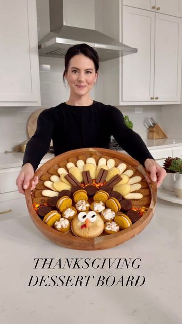 Turkey Dessert Board, Thanksgiving Dessert Board, Turkey Dessert, Candy Turkeys, Turkey Desserts, Mini Apple Pie, Tiny Pies, Thanksgiving Brunch, Thanksgiving Breakfast