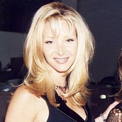 Lisa Kudrow 90s, Phoebe Buffay Hair, 90s Pfp, Friends Hairstyles, Lisa Kudrow Friends, Lisa Kudrow, 80s Girl, Celebrity Skin, Phoebe Buffay