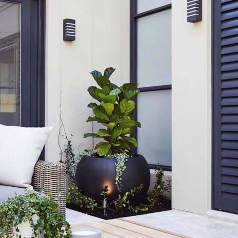 22 Best Balcony Ideas to Decorate a Small Balcony - Home Decor Amazing Patio - Patio aesthetic - Patio gardening - Patio set - Patio decorating ideas Modern Patio table - Patio inspiration - Patio ideas backyard - Patio lights Beautiful Patio furniture ideas - Patio remodel - Patio doors - Patio garden design Sphere Planter, Fall Container Plants, Fancy Decor, Fall Containers, Modern Planters, Balcony Ideas, Small Balcony, Balcony Garden, Container Plants