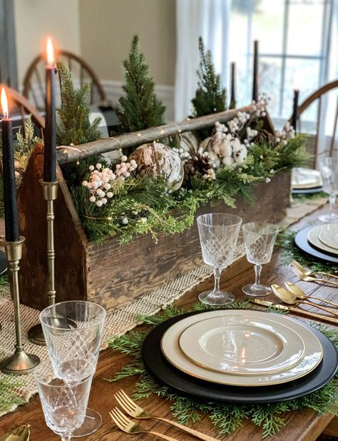 A Year of Seasonal Table Decor Ideas - Stacy Ling Winter Table Setting, Winter Table Decor, Winter Dinner Party, Winter Tablescapes, Winter Centerpieces, Dining Room Table Centerpieces, Dining Room Makeover, Winter Table, Table Scapes