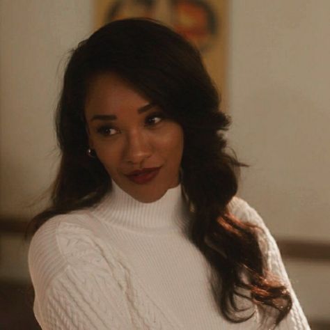 Iris Flash, Grey's Anatomy Doctors, Iris West Allen, Candice Patton, The Flash Grant Gustin, Iris West, Black Royalty, Dc Icons, Basketball Photography