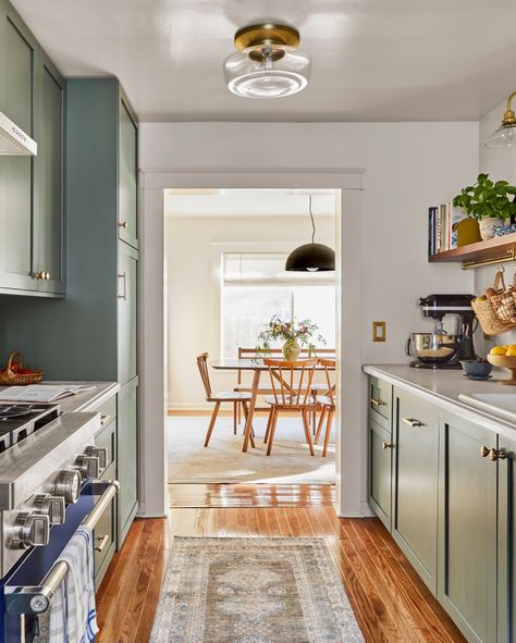 Galley Kitchen Lighting, Galley Kitchen Renovation, Small Galley Kitchen, Galley Kitchen Design, Galley Kitchen Remodel, Galley Kitchens, Kitchen And Dining Room, Bright Kitchens, Classic Kitchen