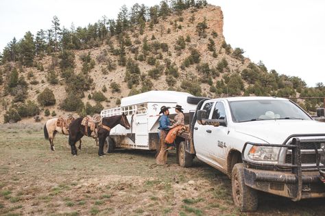 New Mexico Ranch, Couple Western, Horse Couple, Country Couple Pictures, Country Relationship Goals, Country Relationships, Country Girl Life, Western Photography, Country Couples