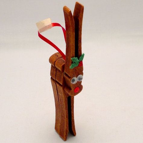 Directions for every Christmas ornament you made as a kid! Clothespin Rudolph Ornament, Peg Clothespin Crafts, Reindeer Clothespin Ornaments, Peg Reindeer, Clothespin Reindeer, Reindeer Clothespin, Clothes Pin Ornaments, Christmas Nostalgia, Clothespin Crafts