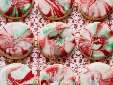 Recipe of the Day: Holiday Swirled Sugar Cookies | Add a vibrant twist to your standard sugar cookie: The elegant icing swirls and smooth, glossy finish will remind you of a peppermint candy cane. Royal Icing Without Meringue, Royal Icing Without Meringue Powder, Swirl Sugar Cookies, Smooth Icing, Measuring Flour, Cookies Holiday, Christmas Cookie Recipes, Recipes Cookies, Dipped Cookies