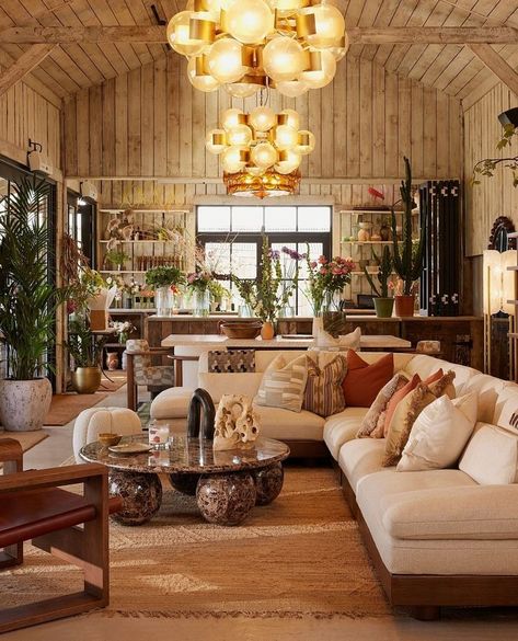 Soho Farmhouse Interiors, Farmhouse Studio, Soho House Chicago, House App, Home Studios, Soho Hotel, Soho Farmhouse, House Foundation, Soho Home