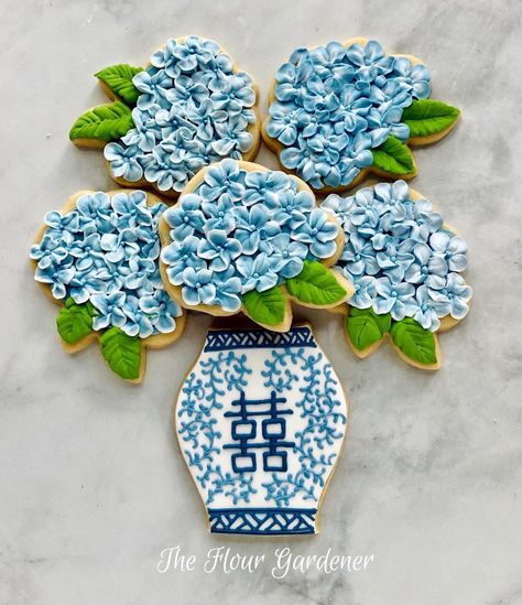 Hydrangea Cookies, Vase And Flowers, Happy Working, Flower Sugar Cookies, Icing Flowers, Something Blue Bridal, Blue Hydrangeas, Sugar Cookie Frosting, Horse Treats