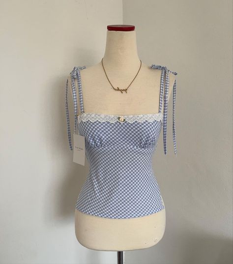 handmade ( Antonella Top) @fen1made on ig Coquette Sewing Patterns, Blue Cottagecore Aesthetic, Flat Chested Fashion, Thrift Flip Clothes, Blue Cottagecore, Gingham Top, Diy Clothes Design, Ropa Diy, Cottagecore Aesthetic