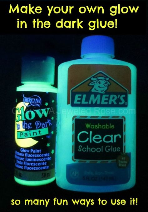 This glow in the dark glue costs under two dollars to make and there are so many fun ways to use it! Glow In The Dark Paint, Glow Paint, Hallowen Ideas, Dark Paint, Dark Party, Two Dollars, School Glue, Modge Podge, Hur Man Målar