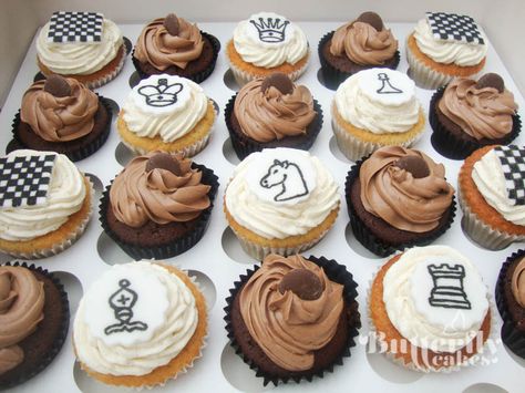 Chess Cupcake Ideas, Chess Cupcakes, Chess Wedding, 65 Birthday, Best Cupcake, Pumpkin Pie Cupcakes, Cupcake Designs, 65th Birthday, Sugar Paste