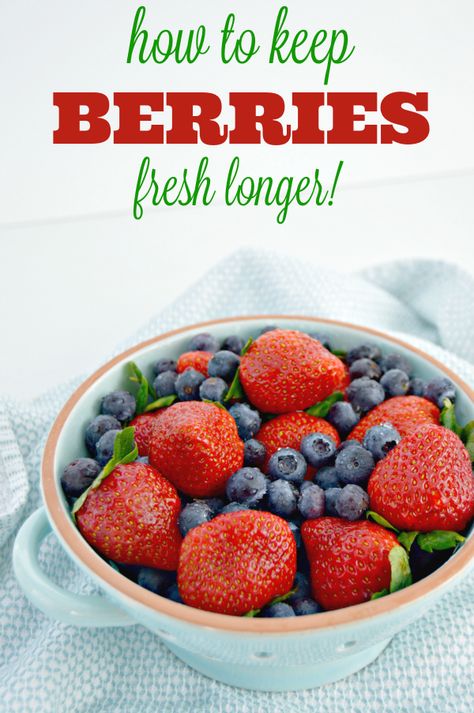 Tablet Recipe, Clean Hacks, Clean Baking Pans, Deep Cleaning Tips, Fresh Berries, Fruits And Veggies, Cleaning Tips, Diy Food, Fruits And Vegetables