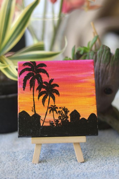 Small acrylic painting on canvas "Maui Sunset". It's a painting, it's not print. Maui Sunset painting will be a nice gift for your frends, relatives or make your home more cozy painted on Maui. MATERIALS: Stretched canvas, acrylic, wooden easel. SIZE: 4x4 inches (10x10cm) Artwork Diy Paintings, Big Paintings, Canvas Art Acrylic, Art Mini Toile, Maui Sunset, Cute Easy Paintings, Sunset Canvas Painting, Canvas Art Painting Acrylic, Canvas Small