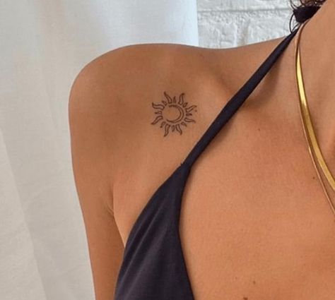 Sun Tattoo Placement For Women, Modest Tattoo Placement, Sicilian Sun Tattoo, Tattoo Ideas Female Brown Skin, Sun Tattoo Placement Ideas, Sun Back Tattoo Women, Smiling Sun Tattoo, Sun On Shoulder Tattoo, Tattoo Ideas Female Collar Bone