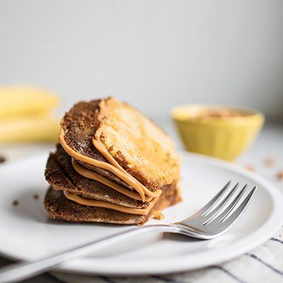 This banana cake has something extra special inside and out—sweet butterscotch. Try it for dessert tonight or for your next party. Butterscotch Cake Recipe, How To Make Butterscotch, Banana Butterscotch, Butterscotch Cake, Cream Cheese Bars, Best Baking, Butterscotch Sauce, Coconut Frosting, Toll House