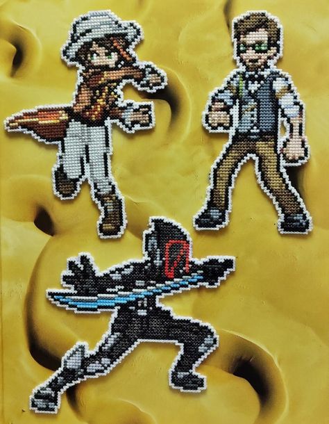 Borderlands cross stitched magnets: Fiona, Vaughn and Zer0 Borderlands Perler Beads, Fiona Borderlands, Zer0 Borderlands, Borderlands 3, Borderlands, Perler Beads, Random Things, Pixel Art, Random Stuff