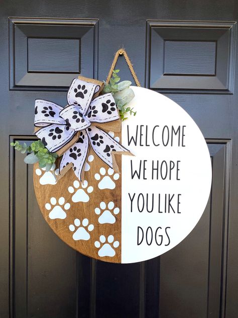 Front Porch Signs, Back Painting, Outdoor Paint, Paint Stain, Dog Signs, Wood Rounds, Porch Signs, Entryway Decor, Door Hangers