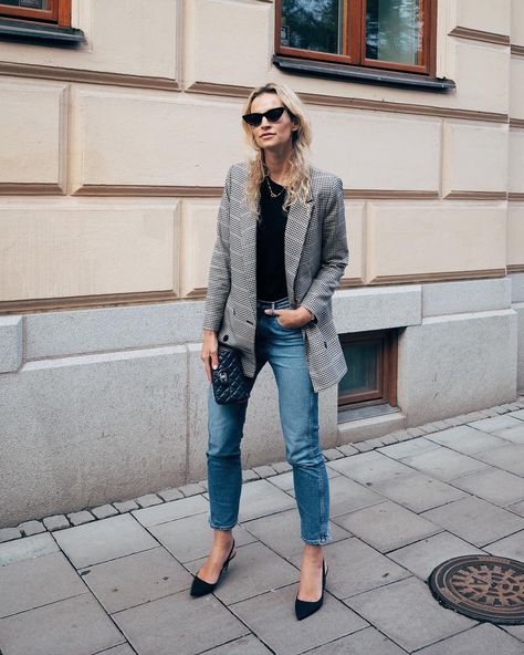 Anouk Yve Grey Blazer Outfit Work, Classy Office Wear, Grey Blazer Outfit, Plaid Blazer Outfit, Classy Office, Look Office, Blazer Outfit, Classy Work Outfits, Fall Outfits For Work