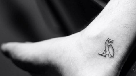 Drake Owl Tattoo, Mini Owl Tattoos, Owl Ankle Tattoo, Minimalist Owl Tattoo, Small Owl Tattoos, Little Owl Tattoo, Drake Tattoo Ideas, Small Owl Tattoo, Owl Minimalist