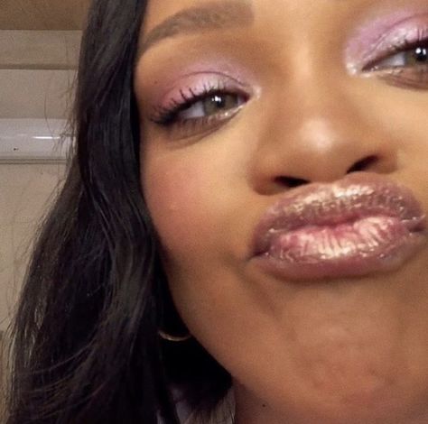 Rihanna Meme, Rihanna Riri, Current Mood Meme, Rihanna Style, Reaction Face, Bad Gal, I Am Beautiful, Rihanna Fenty, Meme Faces