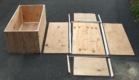 DIY Plywood tanks & nesting box Hinges Diy, Pallet Deck Diy, Home Brewery, Plywood Boxes, Diy Accent Wall, Nesting Box, Diy Greenhouse, Floating Shelves Diy, Upholstered Storage