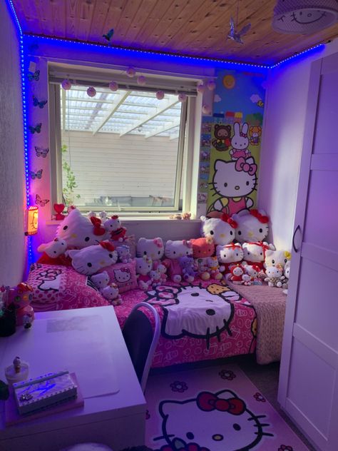 Room Hello Kitty, Sanrio Room Decor, Hello Kitty Room, Sanrio Room, Kitty Room, Hello Kitty Room Decor, Hello Kitty Bedroom, Sunday Reset, Hello Kitty Rooms