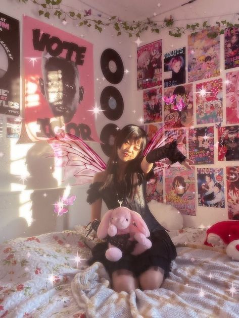 Goth Kawaii Room, Soft Pink Room, Squishies Kawaii, Stationery Cute, Otaku Room, Cute Squishies, Kawaii Things, Anime Room, Indie Room