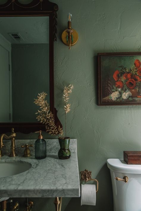 Green Bathroom Colors, Green Bathroom Paint, Moody Bathroom, Dark Green Bathrooms, Tile Wood, Brass Sconces, Bathroom Color Schemes, Brass Sink, Victorian Bathroom