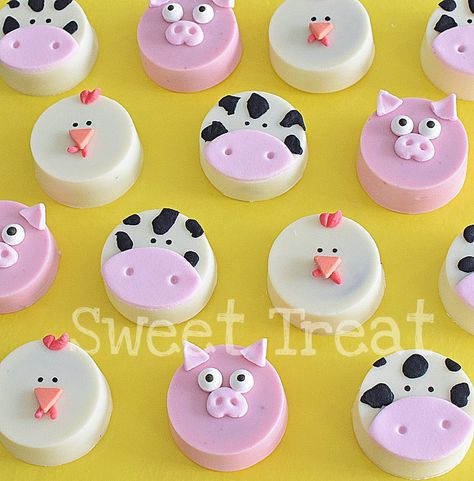 Farm Animal Chocolate Covered Oreos, Oreo Animals, Decorated Oreos, Farm Animal Cupcakes, Oreo Treats, Chocolate Covered Cookies, Barnyard Birthday Party, Cake Pop Decorating, Farm Theme Birthday