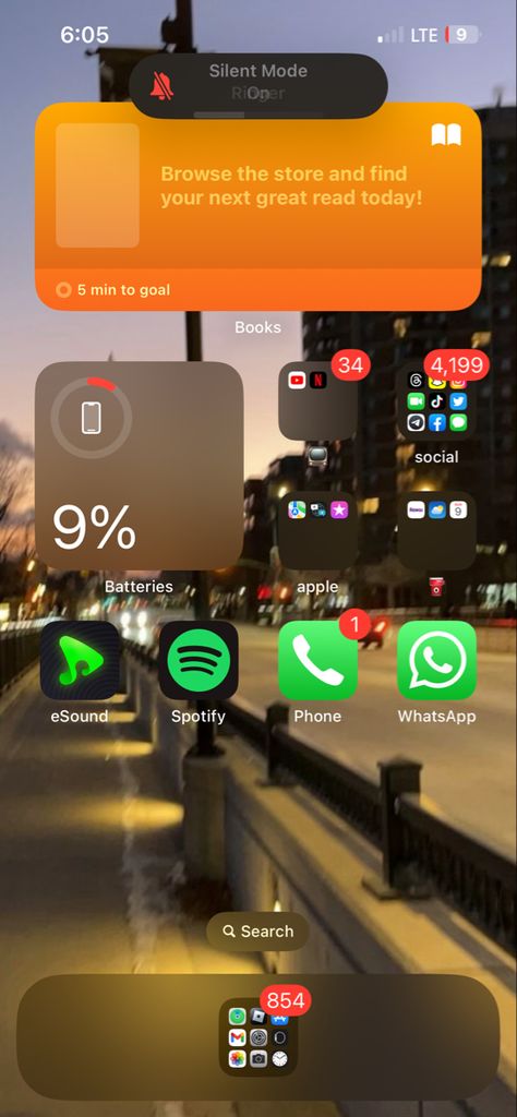 ios homescreen , ios 17 , iphone 13 homescreen layout Iphone 13 Homescreen Layout, Iphone 13 Homescreen, Homescreen Idea, Iphone Layouts, Ipad Organizer, Ios Homescreen, Ios 17, Iphone Home Screen Layout, Iphone Homescreen