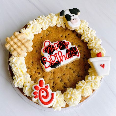 Chick Fil A Birthday Party, Chick Fil A Cake, Chick Fil A Birthday, Kendall Birthday, Eat More Chicken, Birthday Cakes For Teens, Cookie Cakes, Cookie Business, Birthday Treat