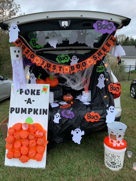 Trucker Treat Car Ideas, Trunk Of Treat Ideas For Cars Simple, Truck And Treat Ideas, Halloween Trunk Or Treat Ideas For Cars For Suv, Trunk Or Treat Ideas For Suv Easy, Dollar Tree Trunk Or Treat Ideas, Halloween Car Decorations Trunks, Diy Trunk Or Treat Ideas For Suv, Trunk And Treat Ideas Cars