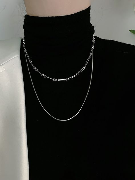 Silver Fashionable Collar  Stainless Steel   Embellished   Fashion Jewelry Silver Jewelry Tomboy, Silver Chains Aesthetic, Tomboy Jewelry, Chain Outfit, Sleek Jewelry, Chains Aesthetic, Minimalist Jewelry Silver, Streetwear Jewelry, Magazine Shoot