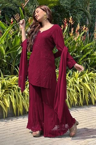 Shop for Label Aishwaryrika Red Georgette Chikankari Kurta for Women Online at Aza Fashions Red Kurta, Lehenga Designs Simple, Short Kurta, Casual Indian Fashion, Pakistani Dresses Casual, Desi Fashion Casual, Pakistani Fancy Dresses, Pakistani Fashion Party Wear, Beautiful Pakistani Dresses