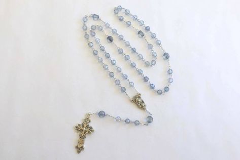 How to Make a Rosary Make A Rosary, Making Jewelry For Beginners, Hand Chain Bracelet, Wire Wrapping Stones, Stone Pendant Necklace, Jewelry Making Tutorials, Rosary Beads, Beaded Hoop Earrings, Earring Patterns