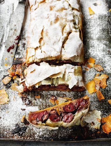 This Croatian Sour Cherry Strudel from Rick Stein: From Venice to Istanbul makes a great alternative to the traditional Christmas cake. This is an excellent store-cupboard dish, using tinned cherries, walnuts and frozen filo pastry. Croatian Christmas, Cherry Strudel, Croatian Cuisine, Strudel Recipes, Rick Stein, Delicious Christmas Desserts, Filo Pastry, Serbian Recipes, Croatian Recipes