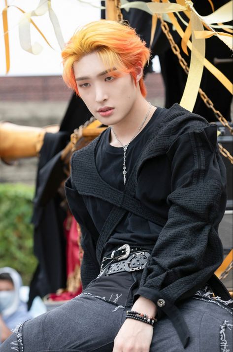 Mingi Wallpapers, Mingi Ateez, Song Mingi, Song Min-gi, K Wallpaper, Concert Fits, Kim Hongjoong, Orange Hair, Korean Idol