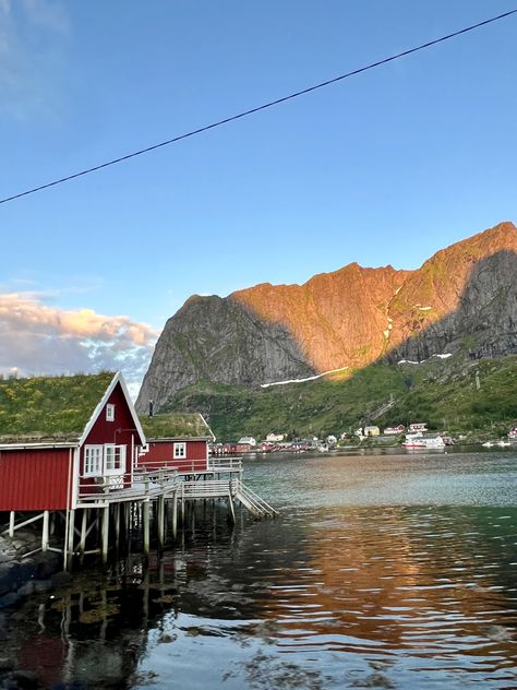 Life In Norway, Norway Lifestyle, Norway Aesthetic, Norway Summer, Lofoten Norway, Nordic House, Lofoten Islands, Scandinavia Travel, Scandinavian Countries