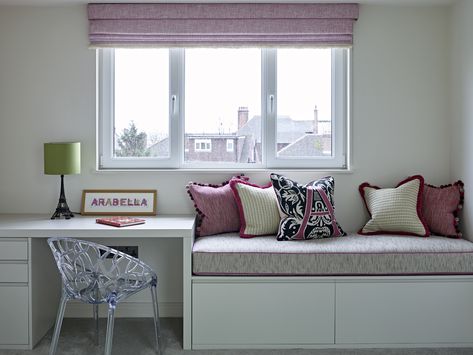 Reading nook / study area for girl's bedroom with white matt-lacquered desk and window storage seat. Complete Home Renovation, Bedroom Window Seat, Window Seat Design, Window Seat Storage, Bedroom Sitting Room, Study Table Designs, Study Room Design, Desk Study, Window Seats