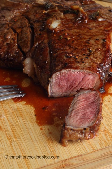 Porterhouse Steak Porter House Steak, Porterhouse Steak Recipe, Porter House, Pan Dishes, Texas Chili, Steak Dishes, Porterhouse Steak, Cooking The Perfect Steak, Beef Dinners