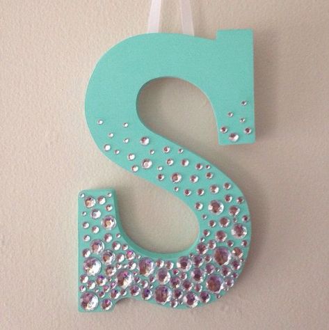 1000+ ideas about Decorated Wooden Letters on Pinterest | Wood ... Diy Christmas Gifts For Kids, Wooden Letters Decorated, The Letter S, Letter Decor, Letter Decoration, Diy Letters, Block Letters, Creation Deco, Letter A Crafts