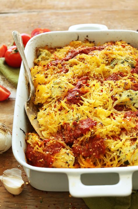 Lasagna Bake, Healthy Spaghetti, Spaghetti Squash Lasagna, Squash Lasagna, Tofu Ricotta, Minimalist Baker, Spaghetti Squash Recipes, Idee Pasto Sano, Squash Recipes