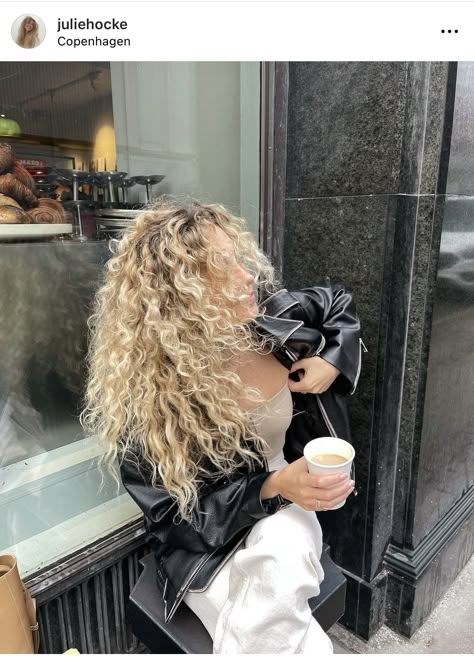 Model Curly Hair, Mila Mikhailov, Sinners Anonymous, Perfect Curly Hair, Hairstyles For All Hair Types, Aesthetic Hairstyles, Highlights Curly Hair, Blonde Curly Hair, French Braid Hairstyles