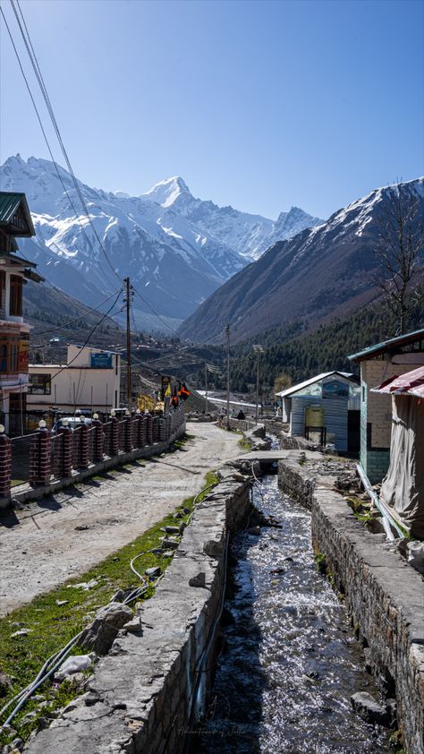 Come with us for a day as we explore India's last village, the Himalayan gem of Chitkul. For more travel content checkout our website - www.adventuresofjellie.com Chitkul Village, Himalayan Village, Village Video, Indian Himalayas, India Travel Guide, Travel Content, Off The Beaten Path, India Travel, Beautiful Country