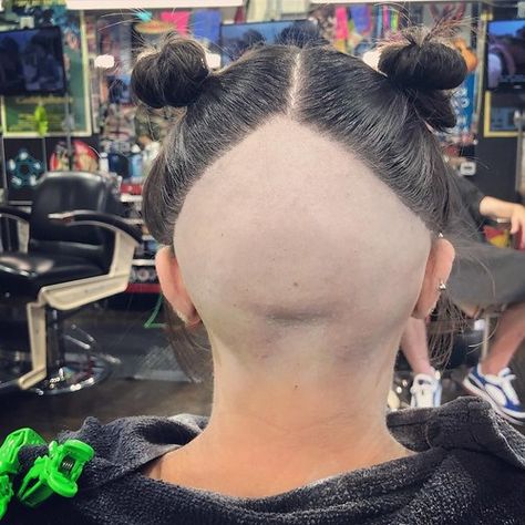 Extreme undercut! I love it. | Bobby Ocean | Flickr Revenge Haircut, Female Revenge, Undercut Hairstyles Women, Forced Haircut, Undercut Long Hair, Shaved Head Women, Shaved Undercut, Girls Short Haircuts, Undercut Women