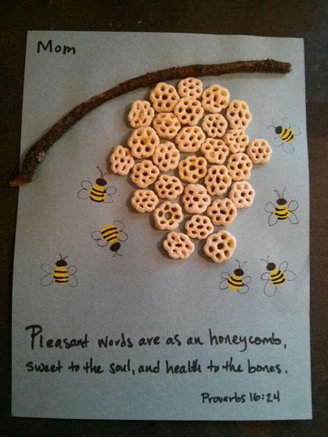 Homeschool art project for Proverbs 16:24 KJV  "Pleasant words are as an honeycomb, sweet to the soul, and health to the bones." Homeschool Art Projects, Children Church, Children's Church Crafts, Bible Story Crafts, Art Projects Ideas, Sunday School Crafts For Kids, Preschool Bible, Bible School Crafts, Christian Crafts