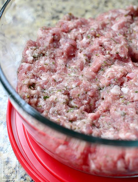 Homemade Italian Sausage - Easy and Wholesome Homemade Italian Sausage Recipes Pork, Ground Pork Into Sausage, Make Sausage From Ground Pork, Homemade Sweet Italian Sausage, Homemade Ground Sausage, Making Sausage From Ground Pork, Taco Seasoning Homemade, Granola Bars Homemade, Italian Sausage Seasoning